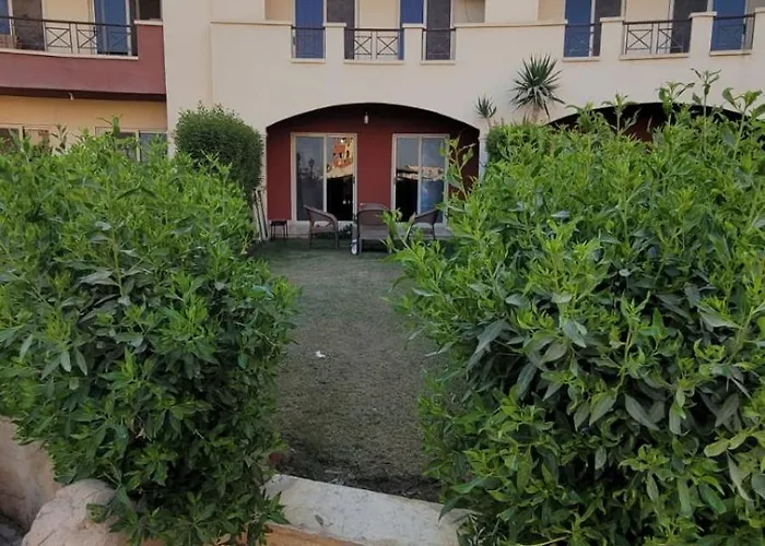 La Serena Red Carpet Chalet